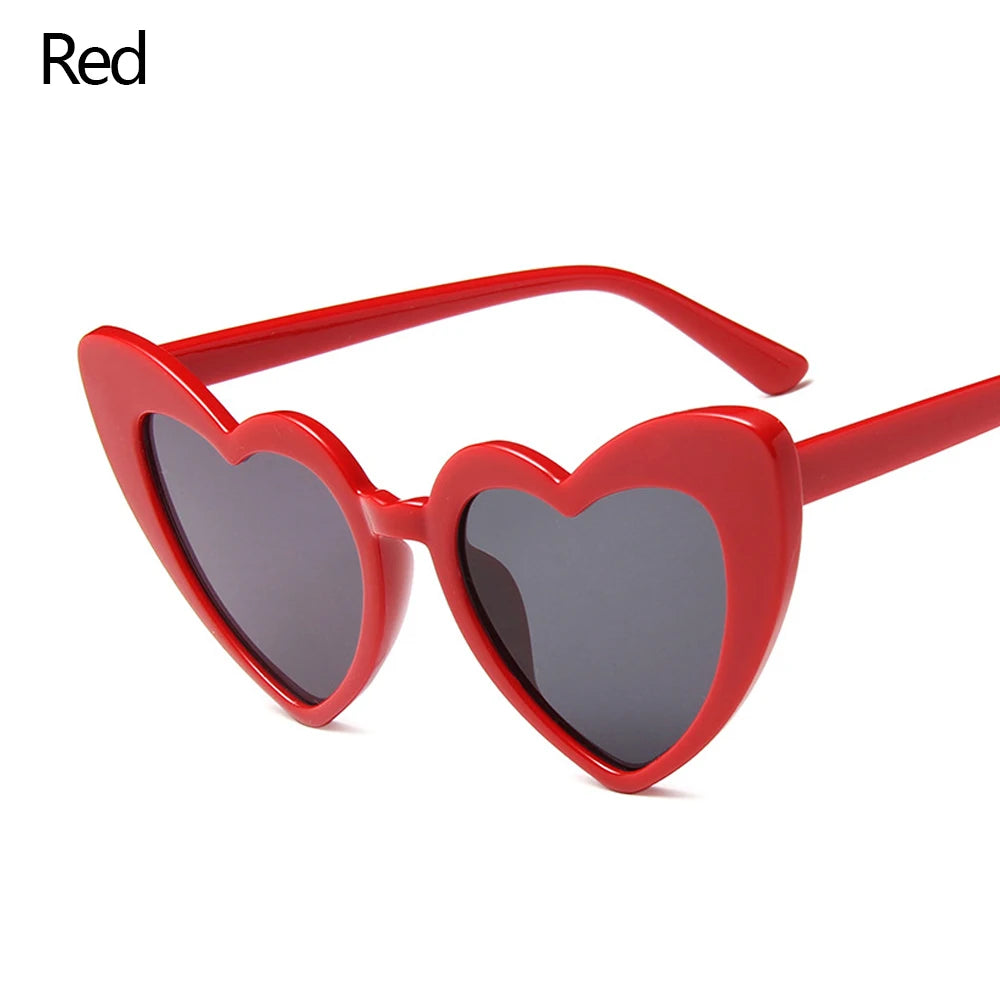 Fashion Heart-Shaped Sunglasses for Women Summer UV400 Sun Glasses Brand Design Love Heart Shades Trendy Street Snap Eyewear Quake Red