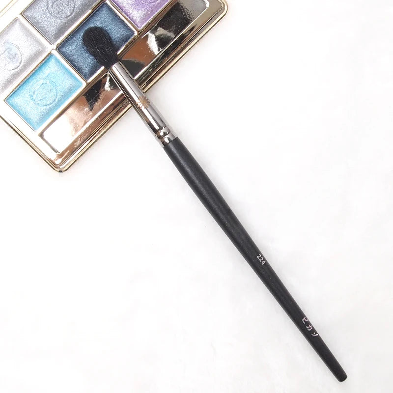 Professional Eye Blending Brush Natural Goat Hair Eyeshadow Blender Nose Shadow Highlighter Make up Brush Cosmetic Tool Quake