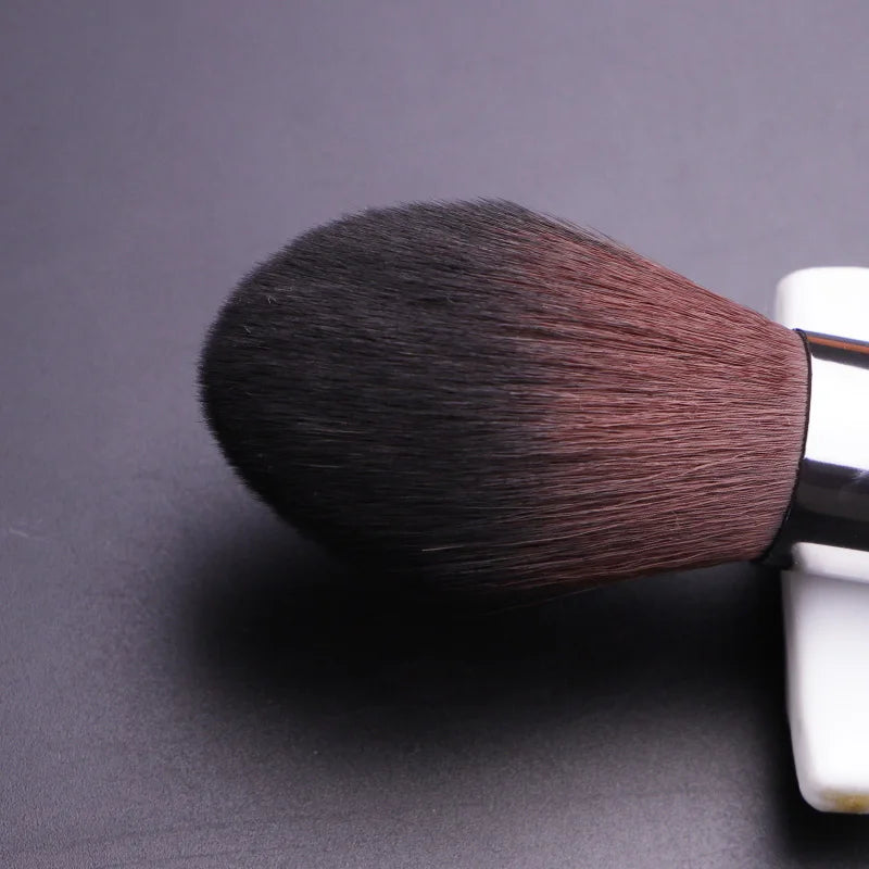 Professional Blush Brush #160 Straight Wavy Flame Shape Tapered Tip Blusher Powder Contour Make up Brush Quake