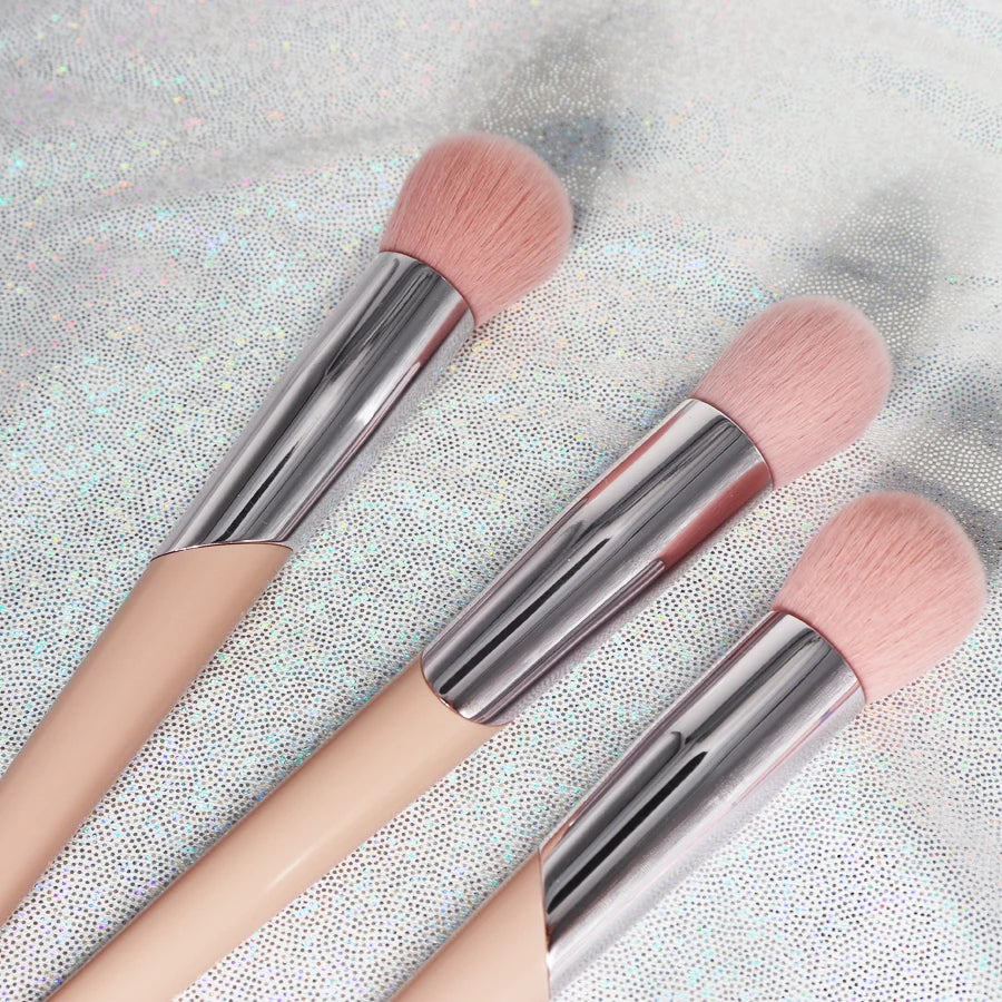 Fashion Fenty Style Makeup Brushes Sculpting Bronzer Brush Highlighter Blending Shadow Blusher Make up Brush Tool Quake