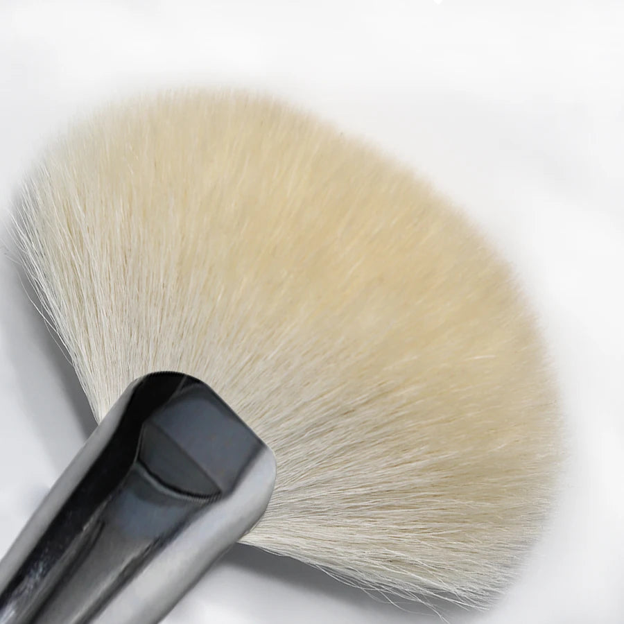 Large Fan Powder Brush Ebony Wood Handle Soft Fine Goat Hair Big Blusher Finished Fan Makeup Brushes Quake