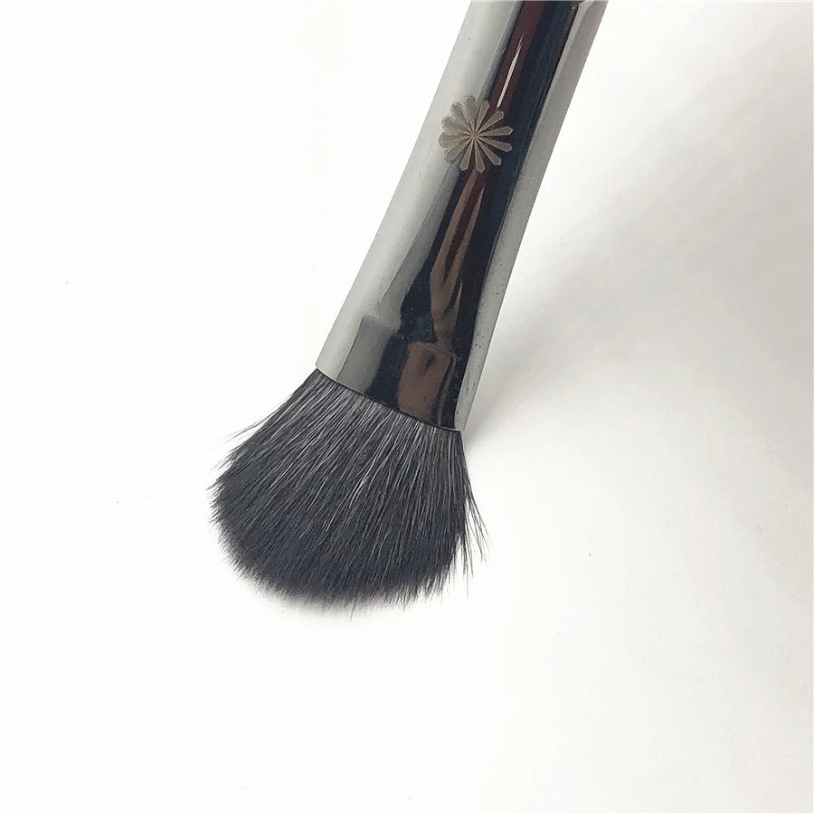 High End #205A Squirrel Natural Hair Eyeshadow Brush Pro Soft Tapered Big Eye Nose Shadow Makeup Brush Quake