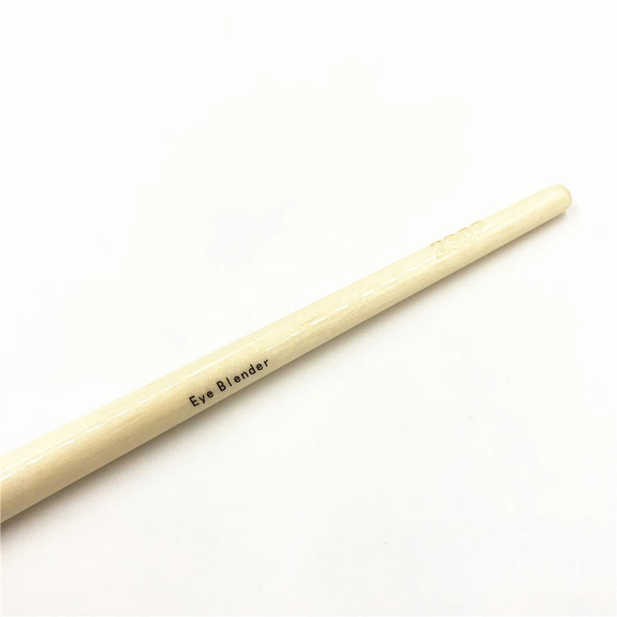 Natural Horse Hair Long Handle Eyeshadow Highlighter Eye Blending Makeup Brush Cosmetic Tool Quake