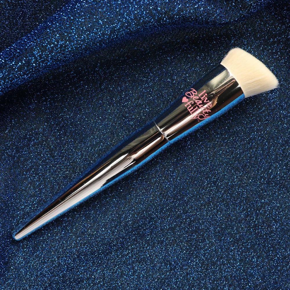 Angled Flat Top Foundation Brush IT Cosmetic Silver Chromed Precision Cream Foundation Makeup Brush Quake