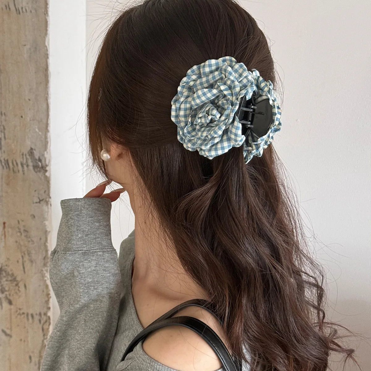 Plaid Fabric Flower Hair Claw Clips for Women Girls Korean Fashion Summer Vacation Ponytail Holder Hair Styling Accessories New Quake