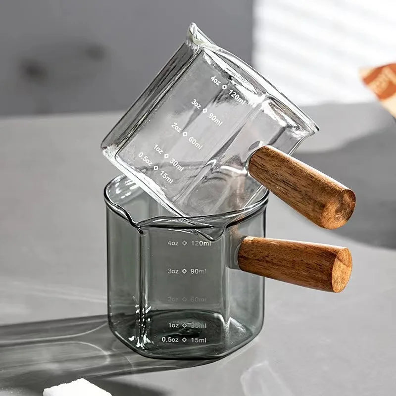 YWDL 120ml Glass Espresso Measuring Cup with Wood Handle Hexagon Milk Jug Coffee Supplies Sauce Cup Serving Pitcher Quake