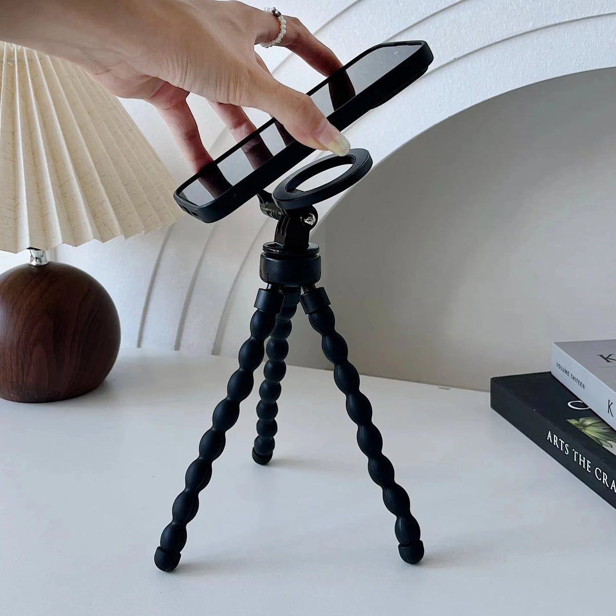 For Magsafe Magnetic Tripods For Mobile Phone Tripod Smartphone Monopod Universal Stand Octopus Mini Tripod For Phone Holder Quake black