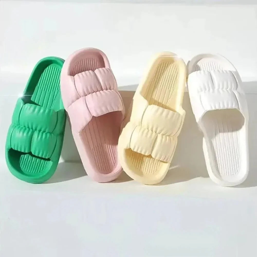 Soft EVA Slippers, Non-Slip Home & Bath Sandals, Comfortable Lightweight Summer Shoes, Cute Unisex Footwear, Durable & Cozy Quake