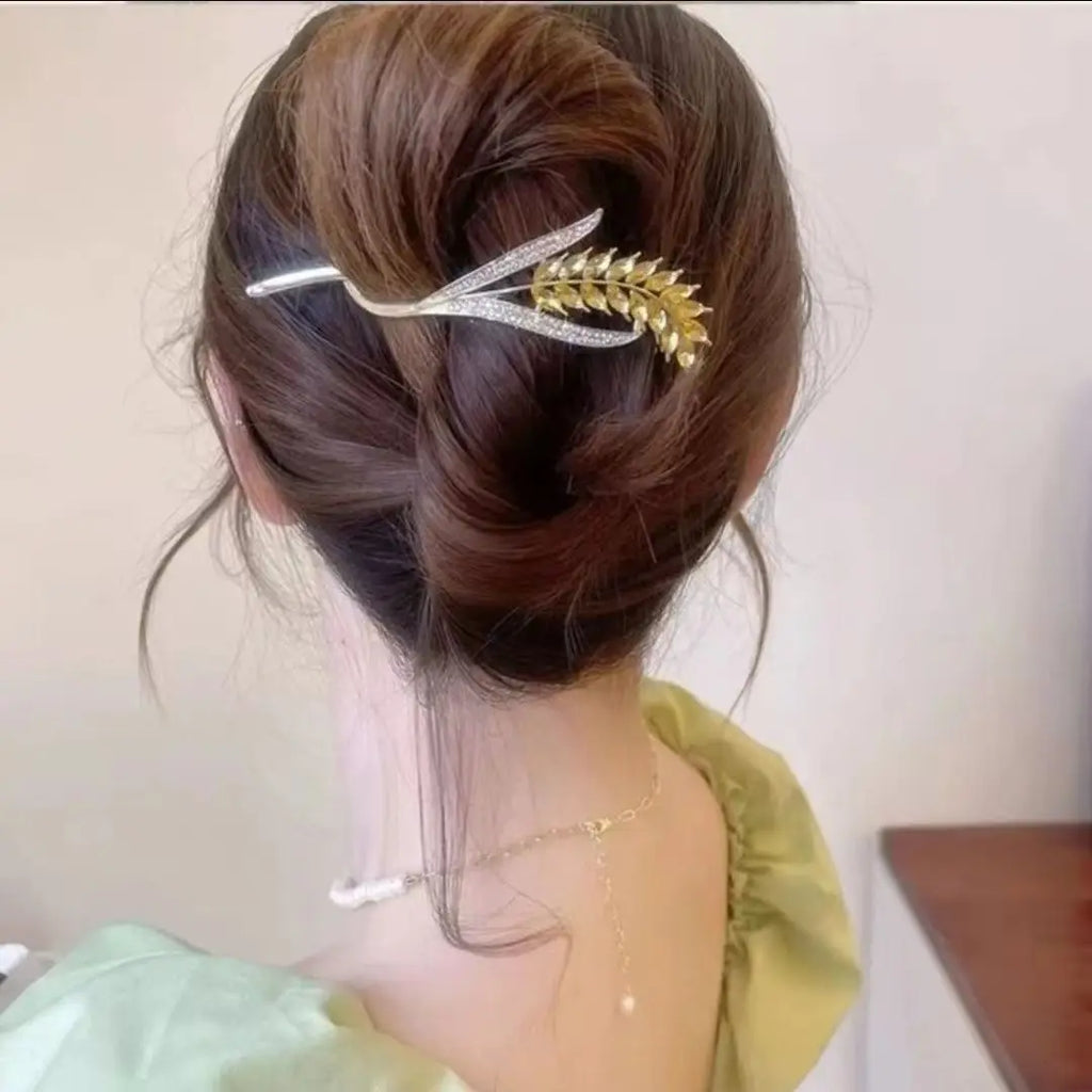 Rhinestone Wheat Tassel Twist Hair Clip Women Girls Flower Hairgrip Metal Headwear Barrettes Banana Clip Accessories Jewelry New Quake