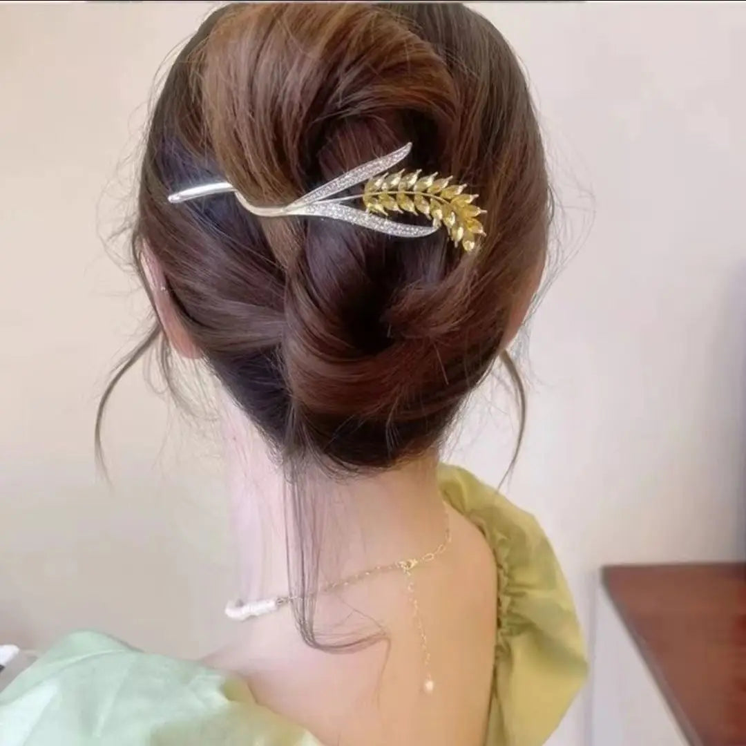 Rhinestone Wheat Tassel Twist Hair Clip Women Girls Flower Hairgrip Metal Headwear Barrettes Banana Clip Accessories Jewelry New Quake