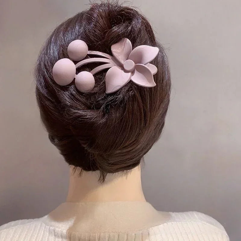 Elegant Flower Hair Clips Clamp Women Summer Hair Clip Headdress Back Head Spoon Coiled Hairpins Duckbill Clip Ponytail Holder Quake