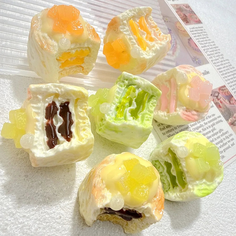 10Pcs Resin Kawaii Sweet Bread Cream Cakes Flatback Simulation Food For Hair Bows Cabochon DIY Crafts Decoration Accessories Quake