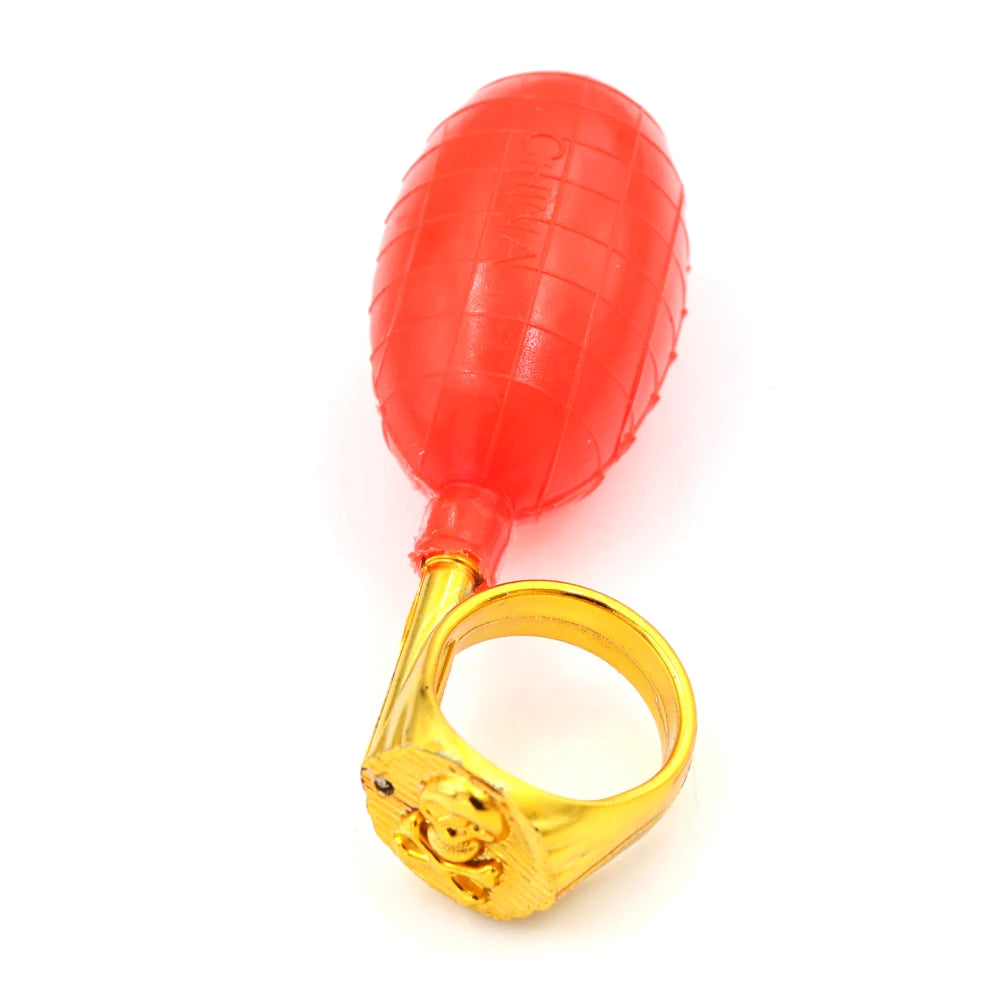 1Pcs Funny Prank Jokes Fool's Day Water Ring Spray Squirt Ring Tricky Toy Quake 1Pcs