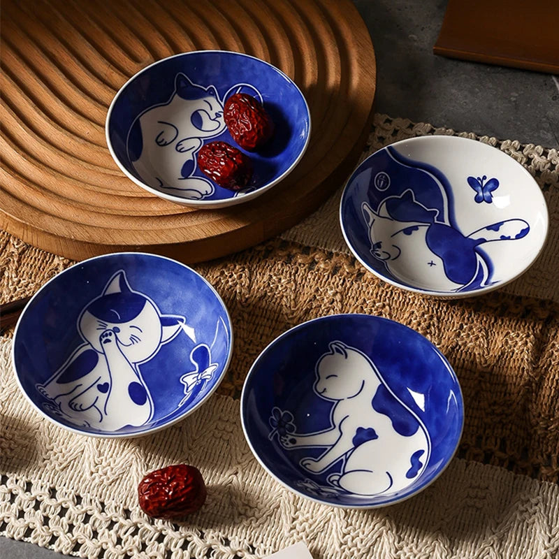 YWDL 4pcs Deeper Cat Ceramic Sauce Dish Set Cute Cartoon Soy Sauce Seasoning Household Tableware Dip Dish Sushi Sauce Snack Dish Quake