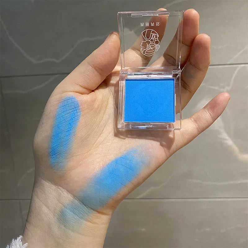 Matte Green, Monochrome, Christmas Brightening Eyeshadow Tray for Long-Lasting, Delicate Makeup, as a Blush, for All Skin Tones Quake aqua blue
