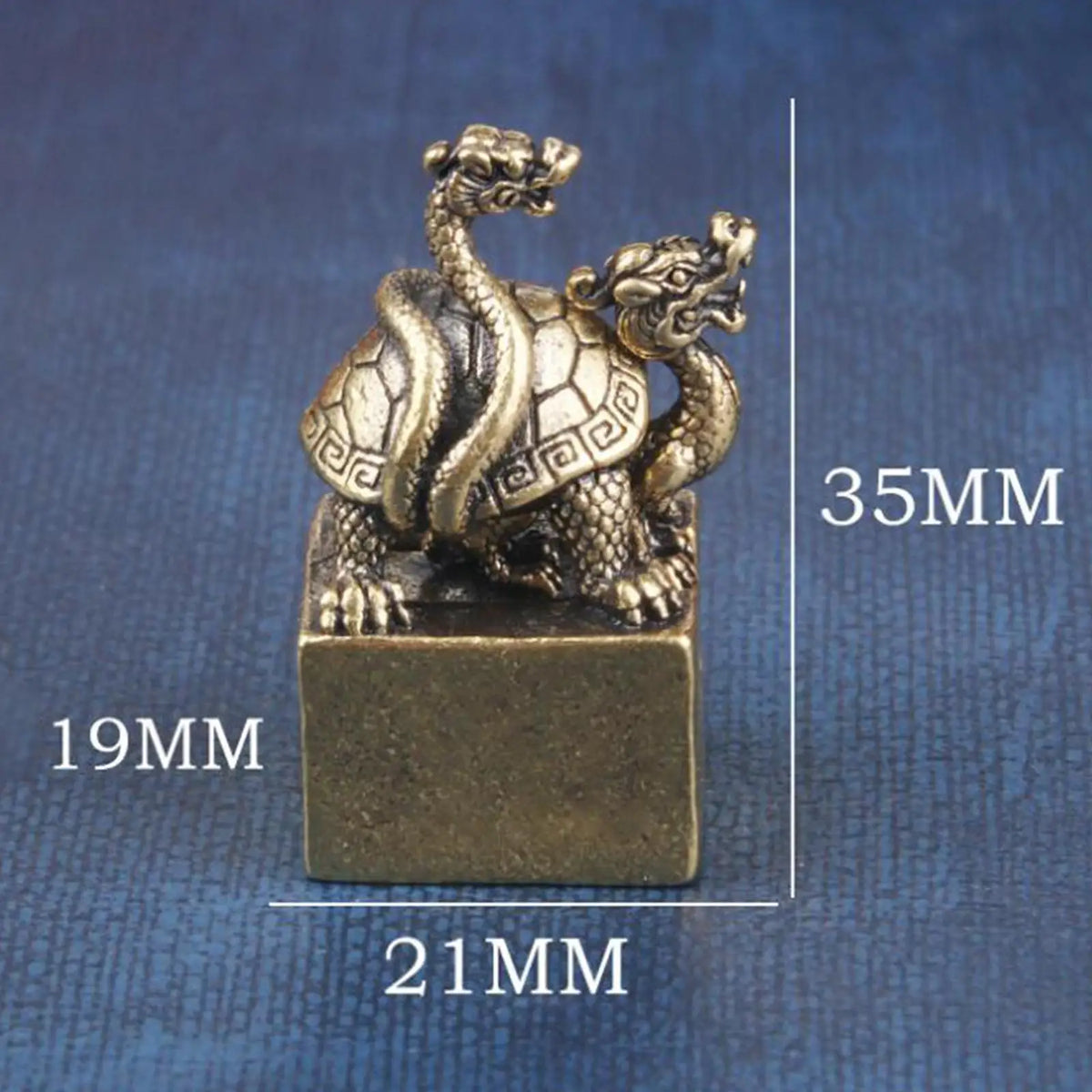 Xuanwu Statue Seal Decorative Brass Animal Sculpture Desktop Ornament for Spring Festival New Year Bookshelf Office Home Decor Quake