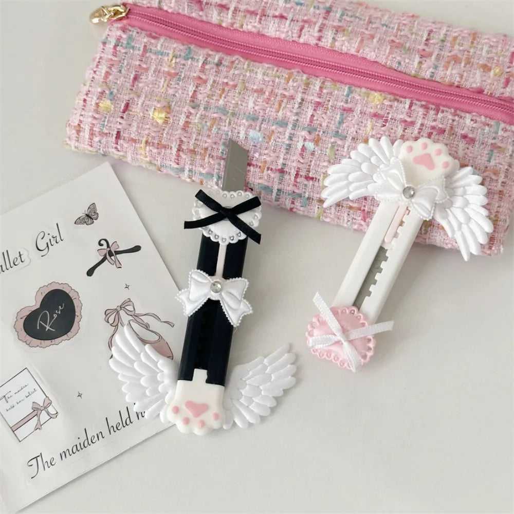 Mini Bowknot Style Utility Knife Lightweight Compact Envelope Opener Cat Paw Exquisite Mail Knife Quake