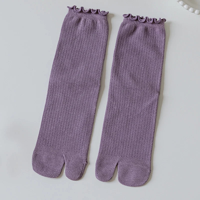1Pair New High Quality Combed Cotton Split Toe Socks Unisex Simple Comfortable Two-Toed Socks Harajuku Men Women's Tabi Socks Quake One Size Purple