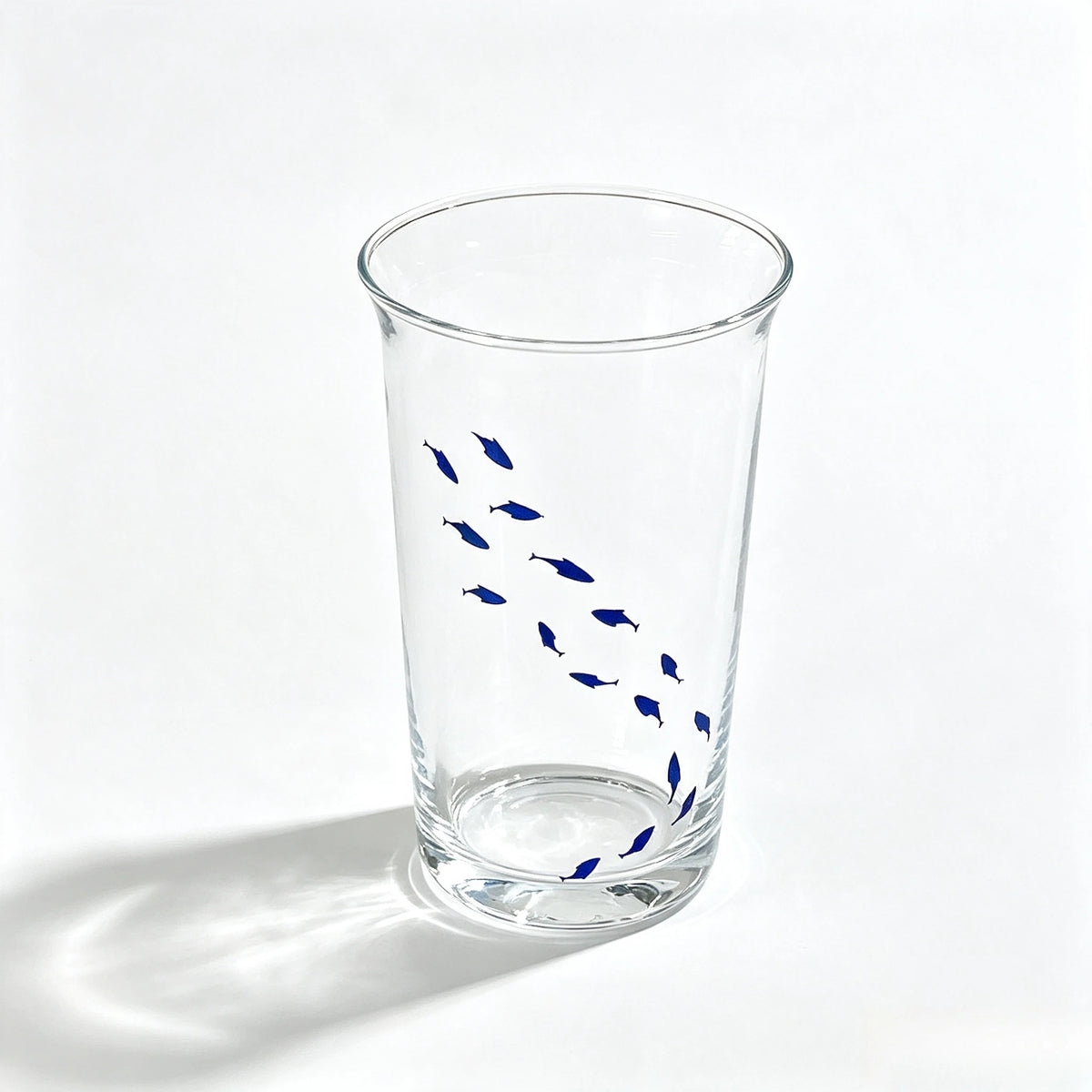 1pc Ins Style Printed Small Fish Glass Cup Flip Over Milk Juice Coffee Cup High Aesthetic Drinking Utensil Quake Dark blue 401-500ml