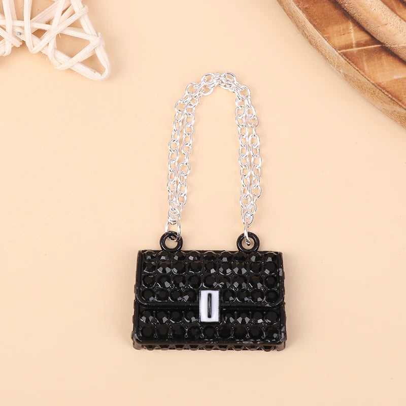 1Pcs Miniature Fashionable Dollhouse Metal Chain Handbag Set Pack Doll Bags for Clothes Accessories Toy for Kids Quake Black