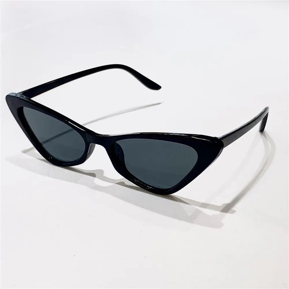 Vintage Small Frame Cat Eye Sunglasses UV400 Protection Trendy Retro Shades Streetwear Accessories for Women Quake Black