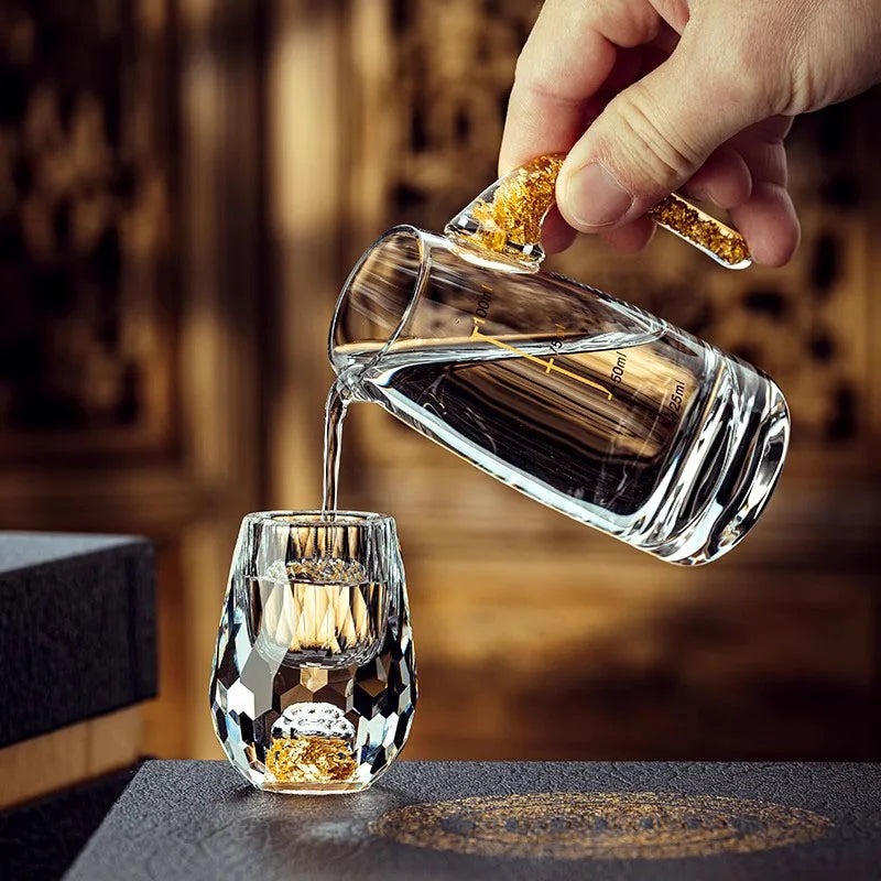 YWDL Lead-Free Crystal Glass Liquor Dispenser 100/300ml Measuring Pot Gold Foil Sake Small Wine Pot Container for Wine Bottle Quake