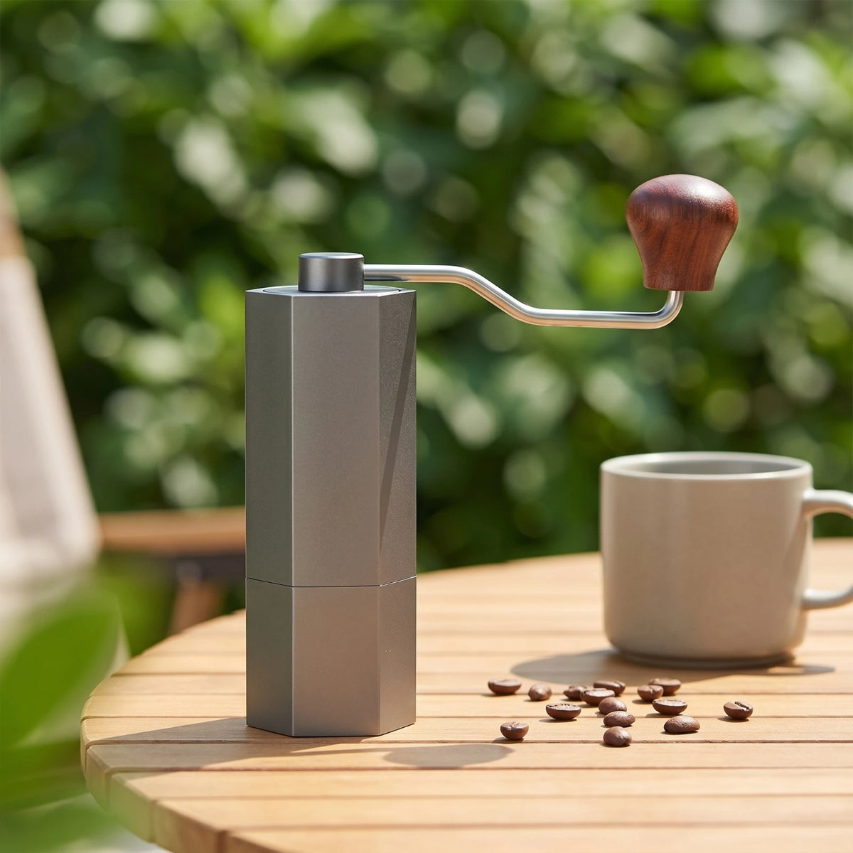 Manual Coffee Grinder with Crank Mini Manual Coffee Bean Mill Small Capacity External Settings for Travelers, Travel, Camping Quake