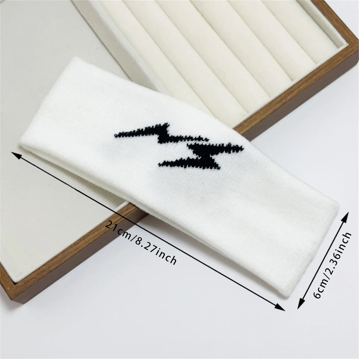 Street Style Personalized Star and Moon Headband Knitted Breathable Butterfly Embroidery Head Scarf for Running Yoga and Sports Quake lightning white