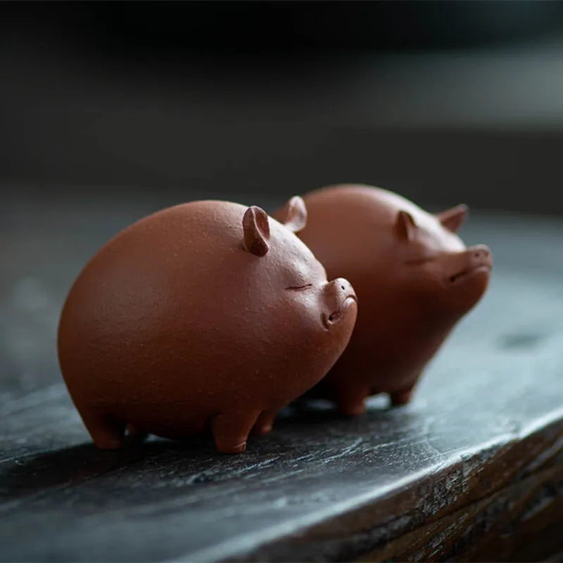 Zisha Tea Pet Pig Small Ornament Sloping Clay Couple Pig Sculpture Zodiac Tea Play Quake