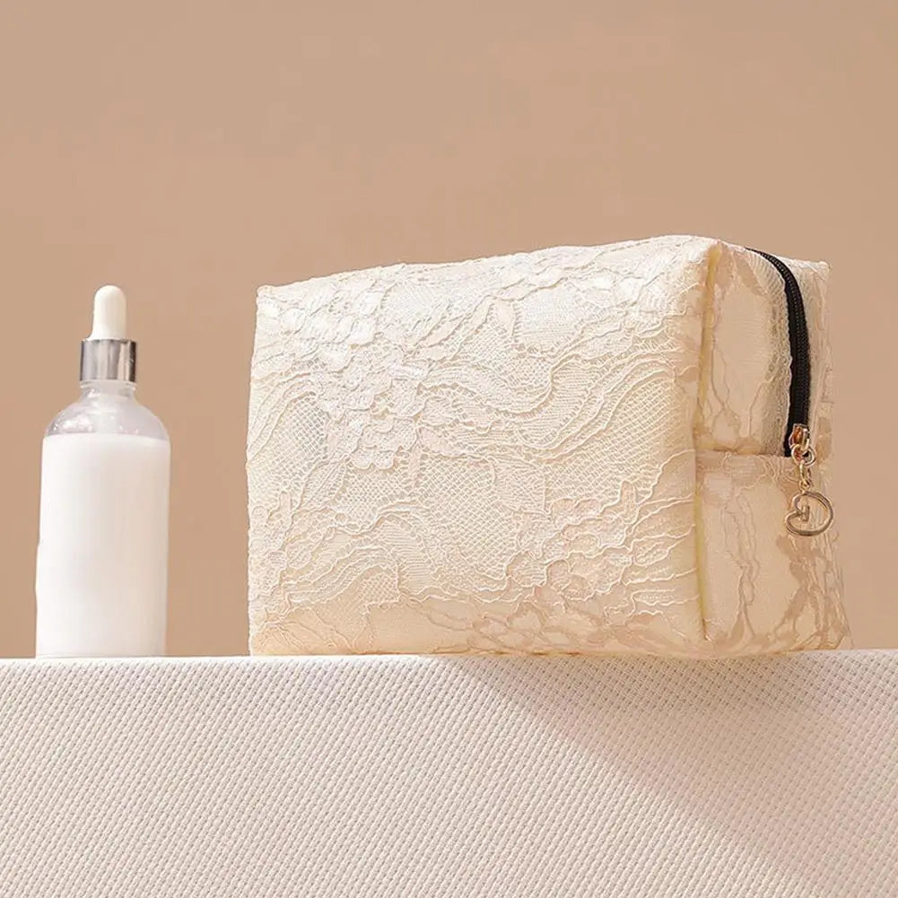 Lace Mesh Women's Makeup Bag Large Capacity Cosmetic and Jewelry Organizer Bag Zipper Square Portable Toiletry Bag Quake