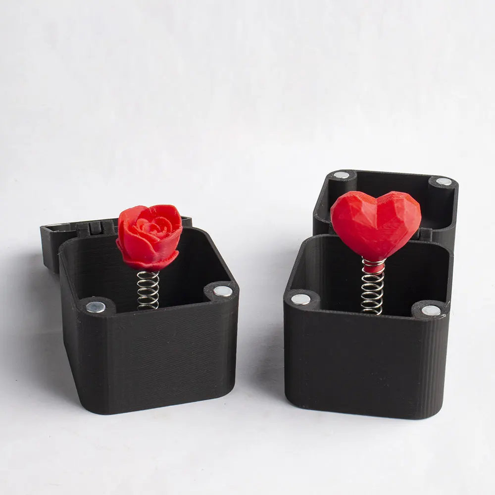 Love Rose Surprise Gift Boxs Christmas Fun Prank Gift Offices Desk Home Decor Valentine's Day Gift Decoration Toys Quake