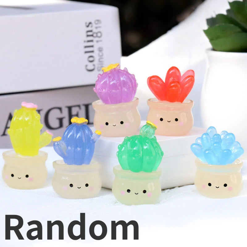 6/1Pcs Luminous Mini Cactus Figurines Cute Resin Succulents Plant Car Ornaments Toys Glowing Microlandscape Garden Decoration Quake Random 3PCS