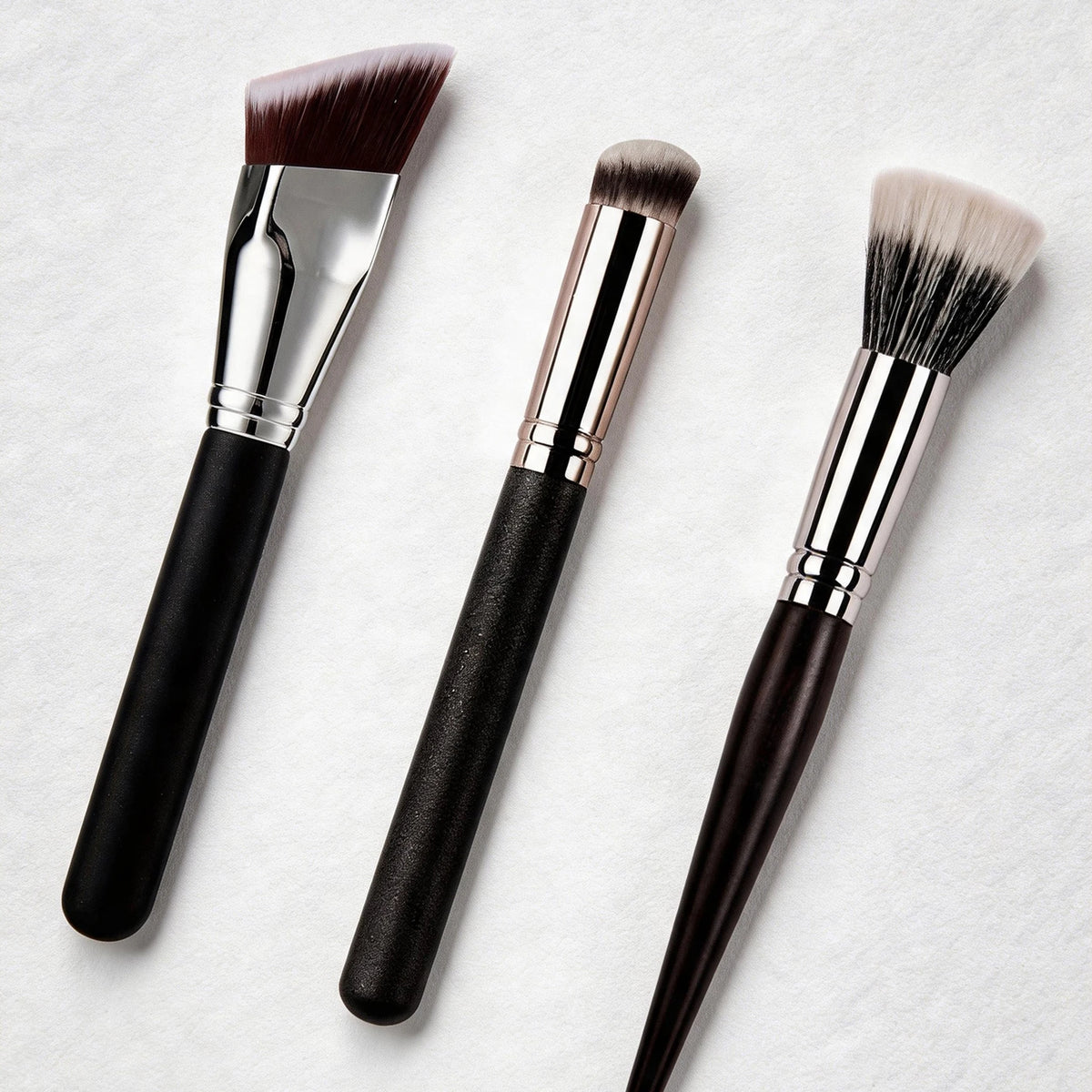 3 PCS Makeup Brushes Set Includes Wide-Angle Foundation Brush Rectangular & Flawless Concealer Brush &Powder Brush Quake