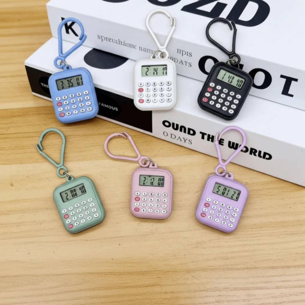 Multifunctional Mini Calculator 8 Digits Display Portable Keychain Calculator Lightweight Silent Button Electronic Calculator Quake