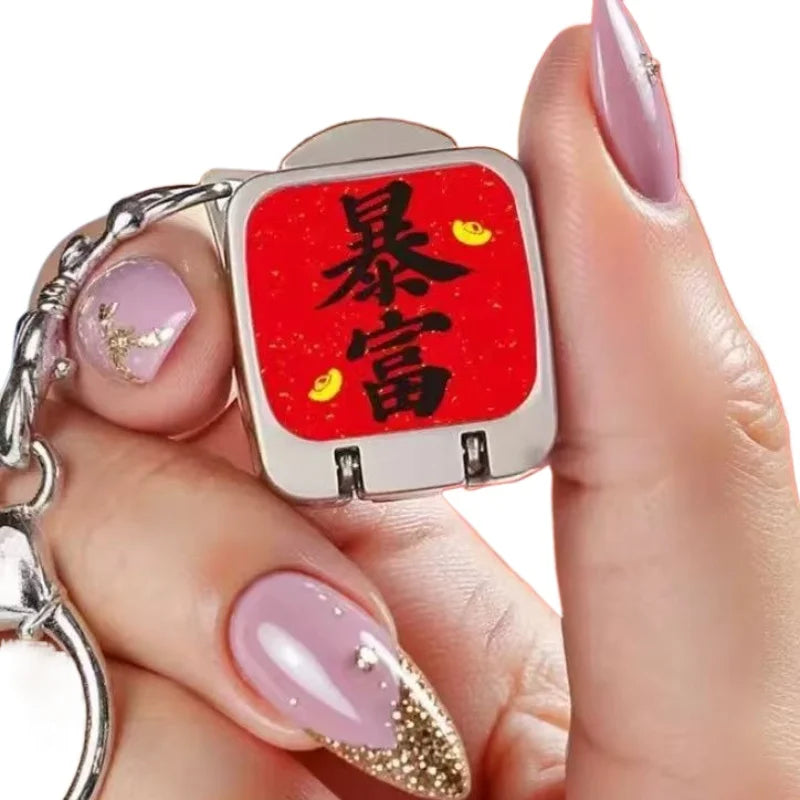 1PC Cute Cartoon Mini Nail Clippers Creative and Portable Foldable Nail Trimmer Keychain Daily Carrying Accessories Quake