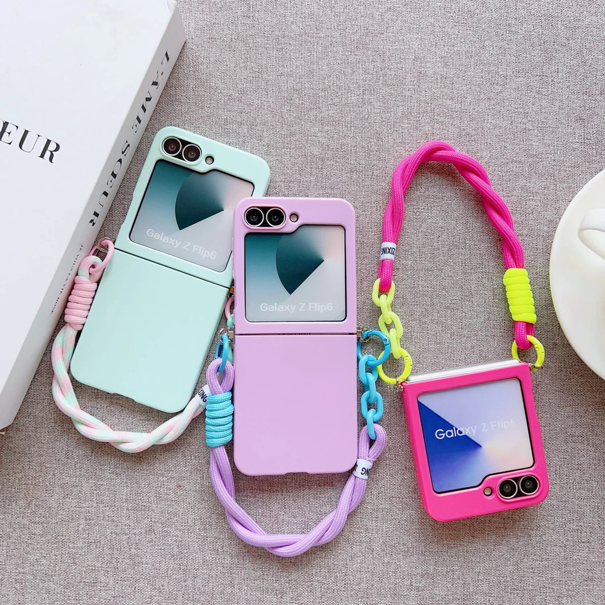 For Samsung Galaxy Z Flip7/Flip6/Flip5/Flip4 Anti-Drop Soft Phone Case with Lanyard Durable Protective Cover for Women Men Quake