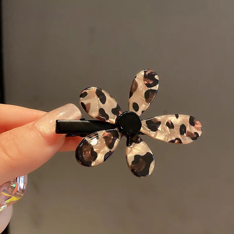 2pcs Acetic Leopard Print Flower Hairpin Korean Fashion Versatile Duckbill Clip Broken Hair Forehead Bangs Side Clip Headwear Quake