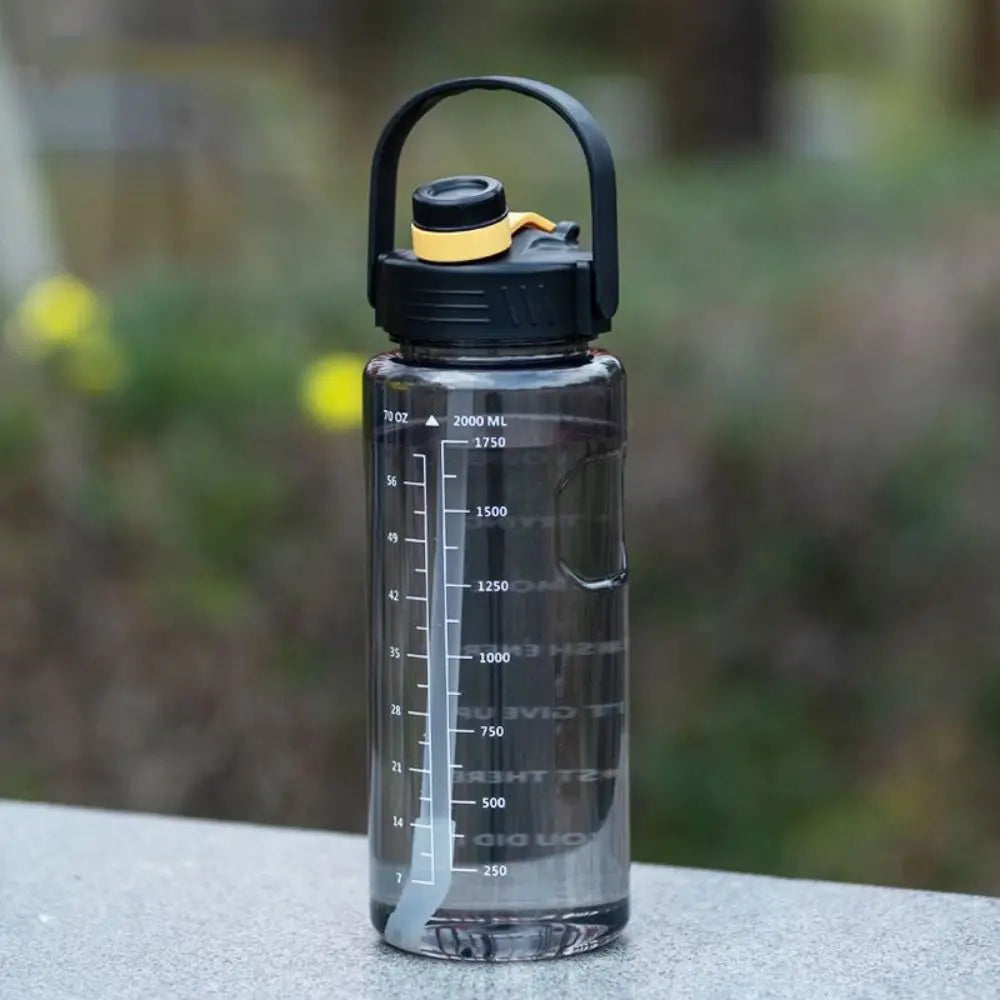1.5L/2L/3L Sports Water Bottle Portable Leakproof Large Capacity Water Jugs Lightweight with Time Marker Clear Drink Bottle Quake black-2L
