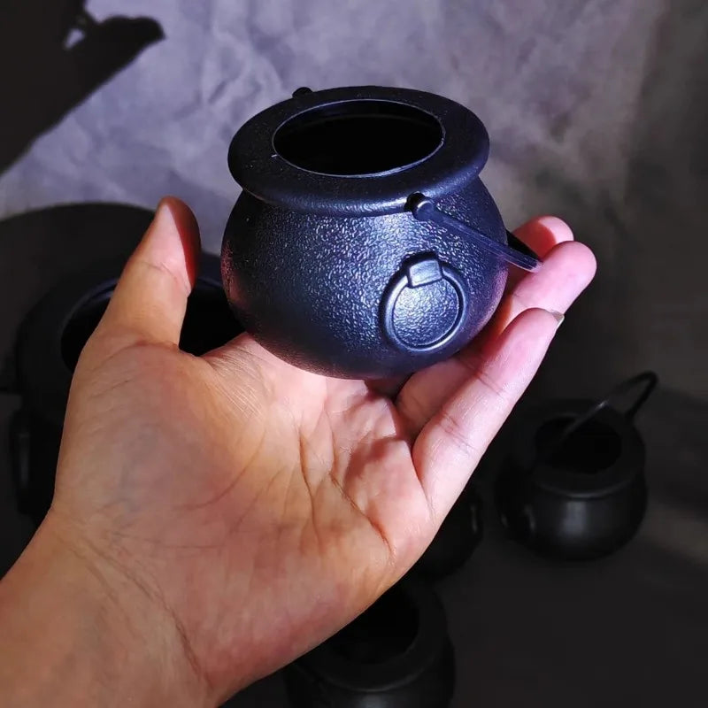 Witch Cauldron Candy Pail Handheld Flame Pumpkin Bucket Halloween St Patricks Day Festival Party Decoration Treat Holder Quake