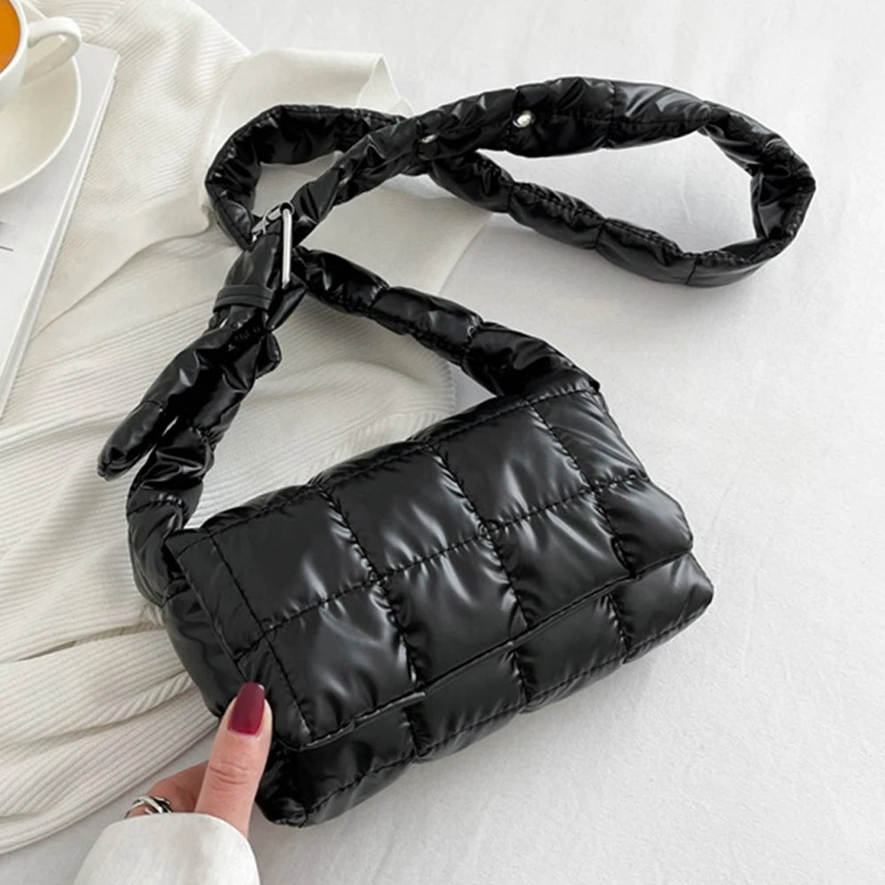 Fashion Quilted Tote Bag Winter Lightweight Warm Down Cotton Padded Plaid Shoulder Bags Women Underarm Bags Puffy Handbags Quake