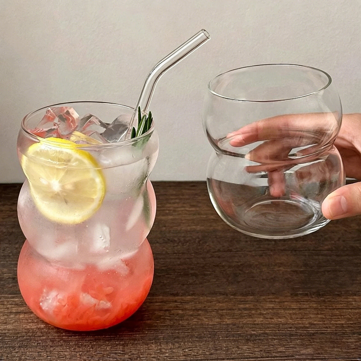 YWDL Transparent Glass Cup with Straw 350/550ml Cold Coffee Dessert Juice Milk Drinkware Mug Party Cocktail Teacup Quake