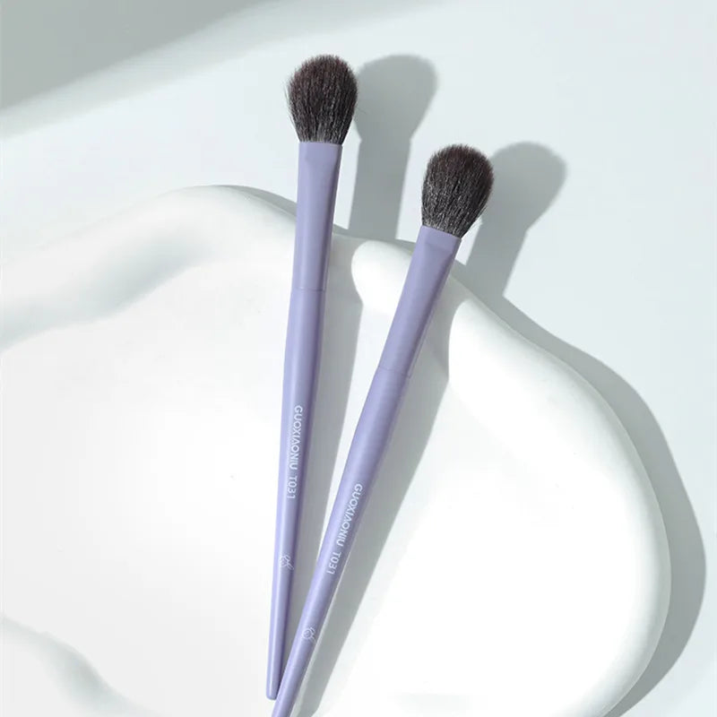 GUOXIAONIU Purple Blusher Brush Foundation Contour Eye Shadow Brush Makeup Tool Ultra Soft Make Up Highlight Brow Shadow Brush Quake