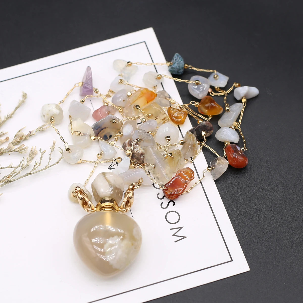 Hot Sale Essential Oil Bottles Sakura Agates Natural Stone Perfume Bottle Necklace Gravel Chain Women Necklace Dropshipping Quake 22x37x13mm 80cm