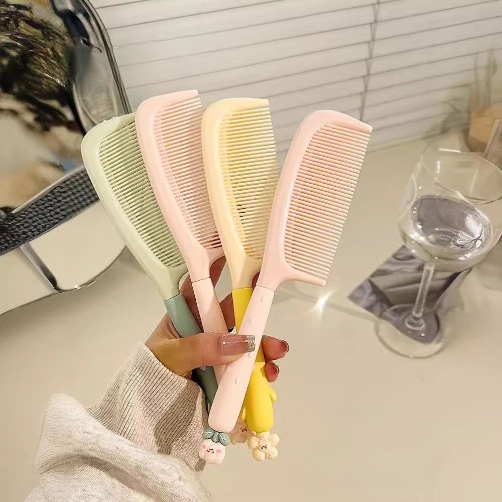 Cute Cartoon Girls Hair Comb Anti-static Hair Styling Comb with Soft Plastic Handle Scalp Massage Portable Comb for Students New Quake