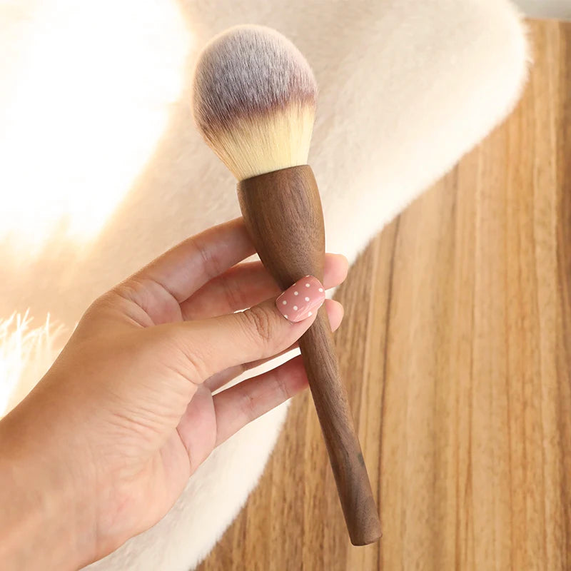 1Pcs Vintage Walnut Soft Makeup Brushes Set Foundation Contour Loose Powder Blusher Wood Handle Make Up Tool Cosmetics Brochas Quake Powder Brush 1 China Mainland