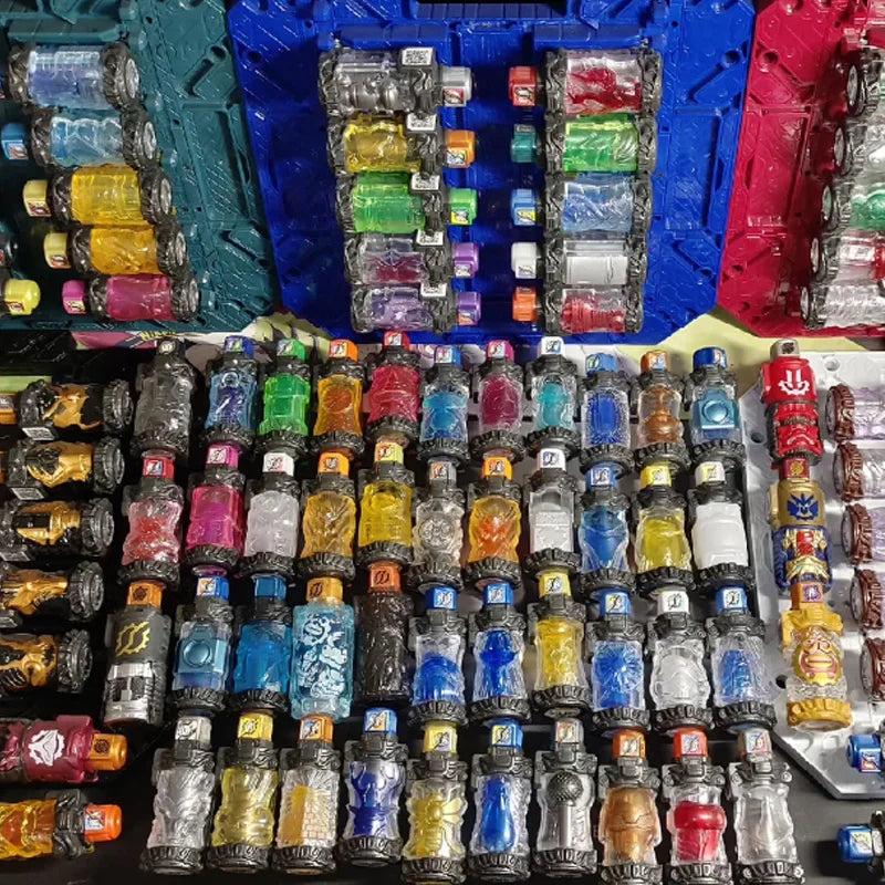 Kamen Rider Build Complete Full Bottles DX Set Shakable Interlocking Bottles with Build Belt Ultimate Interactive Role Play Toys Quake