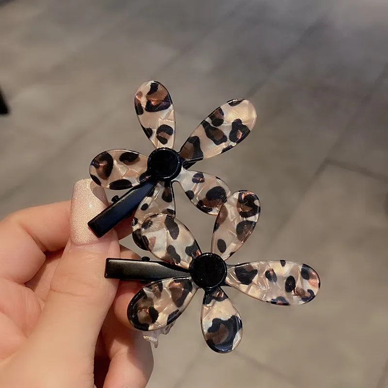 2pcs Acetic Leopard Print Flower Hairpin Korean Fashion Versatile Duckbill Clip Broken Hair Forehead Bangs Side Clip Headwear Quake