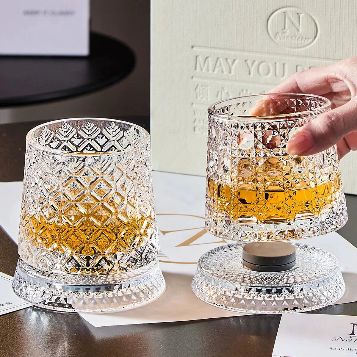 YWDL 360° Rotatable Whiskey Tumbler with Glass Base Embossed Crystal Whisky Glass Spinning Cup for Rum Cocktail Bar Party Gift Quake