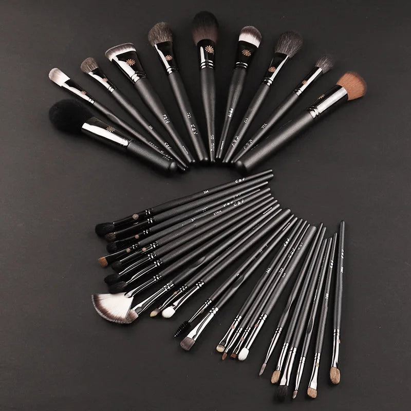 P Series Makeup Brush High Quality Animal Bristles Loose Powder Foundation Blush Concealer Brush Beauty Tools For Women Quake
