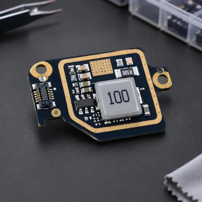 Aircraft Auxiliary Lighting Module with Metal Construction and Directional Light Source for Matrice 4T Low-Light Flight K1KF Quake